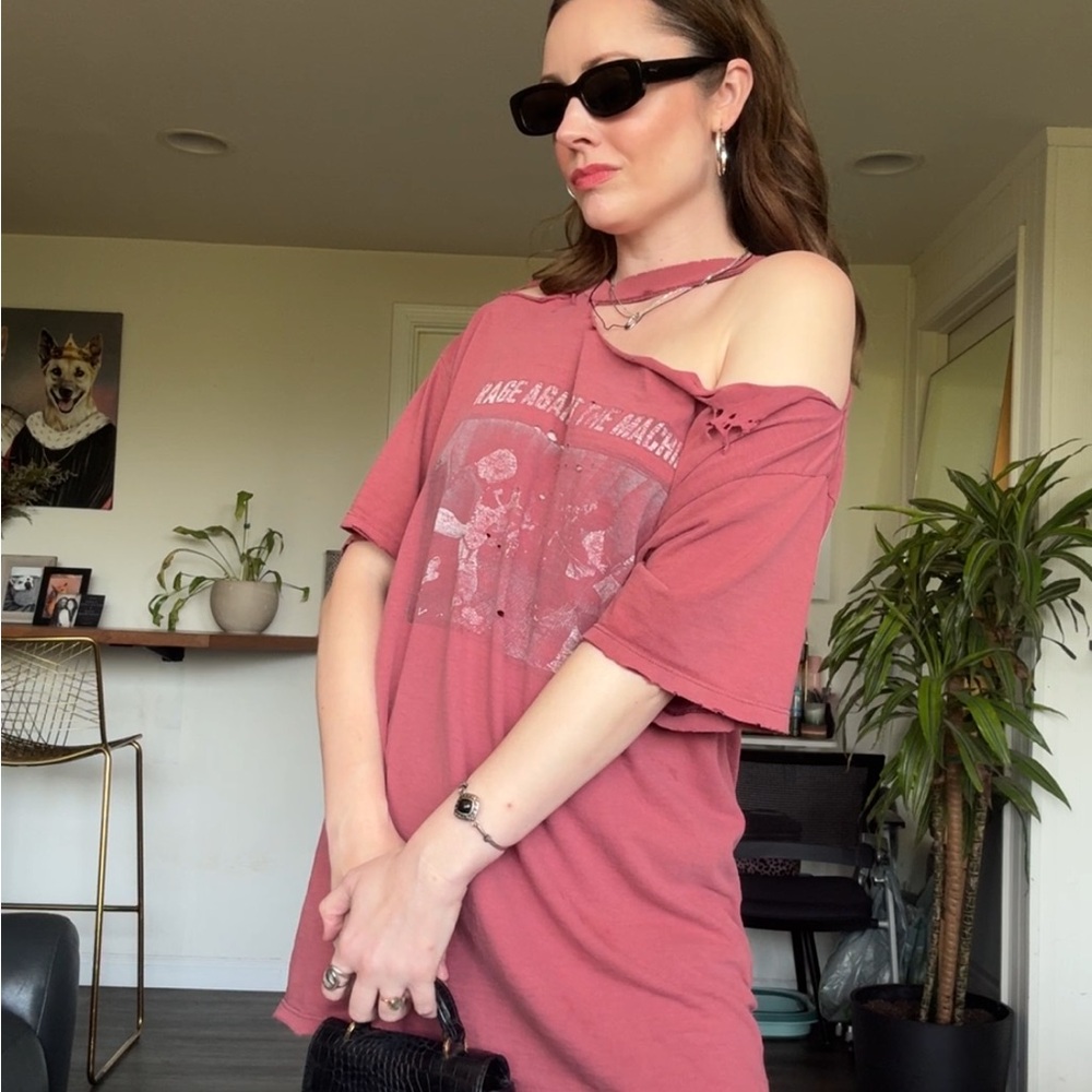 *RARE Rage T - Picture 5 of 6